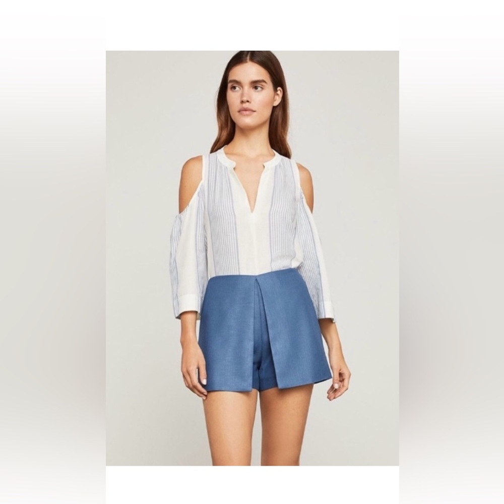 BCBGMaxAzria Blue Skort